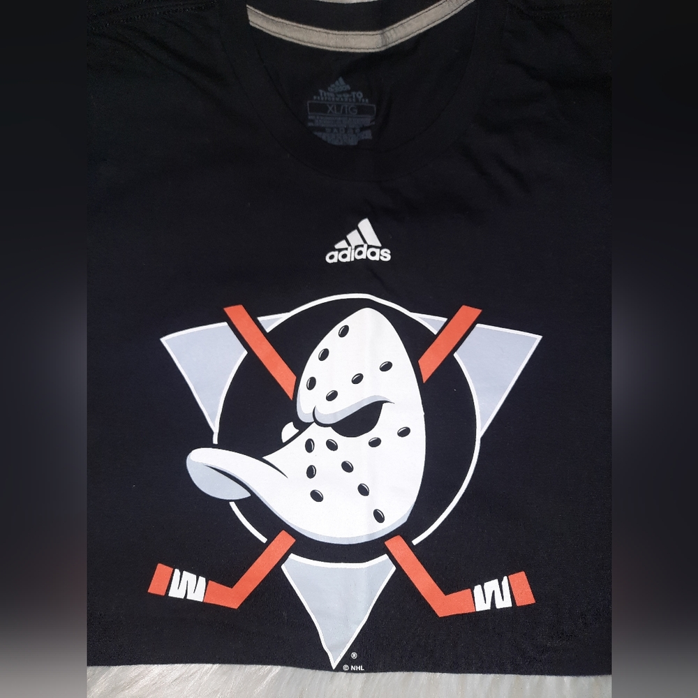 Adidas hockey t-shirt